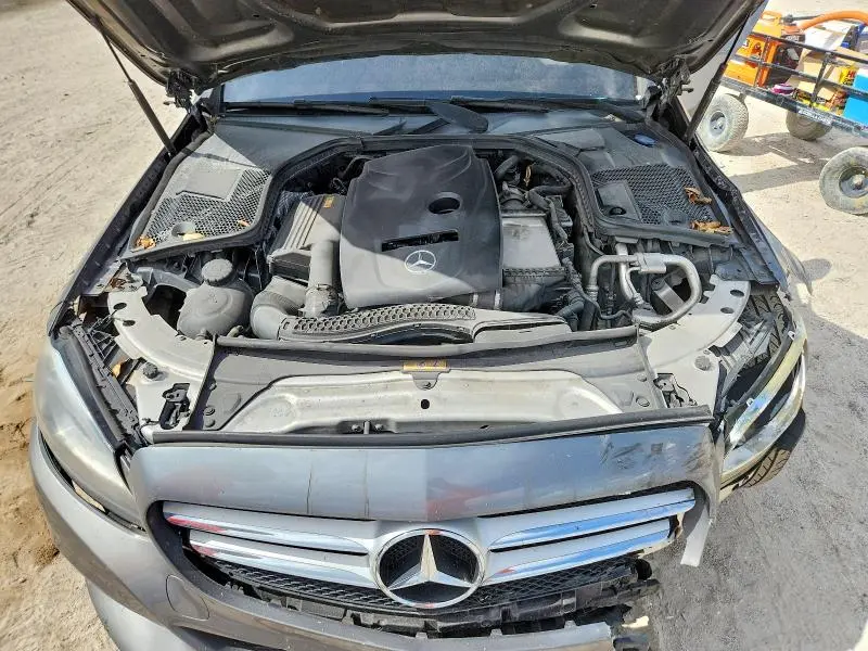 2018 MERCEDES-BENZ C 300  