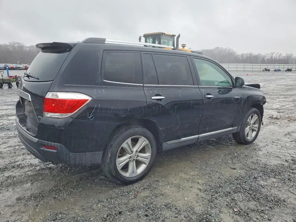 2013 TOYOTA HIGHLANDER LIMITED  