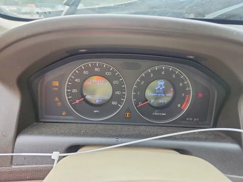 2011 VOLVO XC60 3.2  