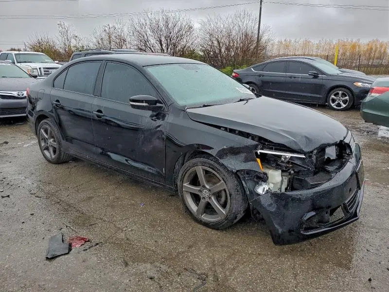 2012 VOLKSWAGEN JETTA SE  