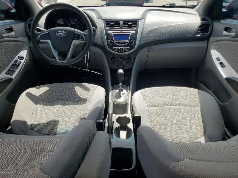 2012 HYUNDAI ACCENT GS  