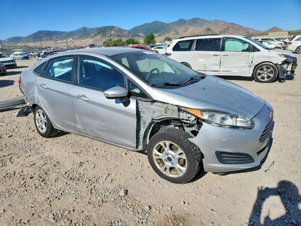 2016 FORD FIESTA SE  