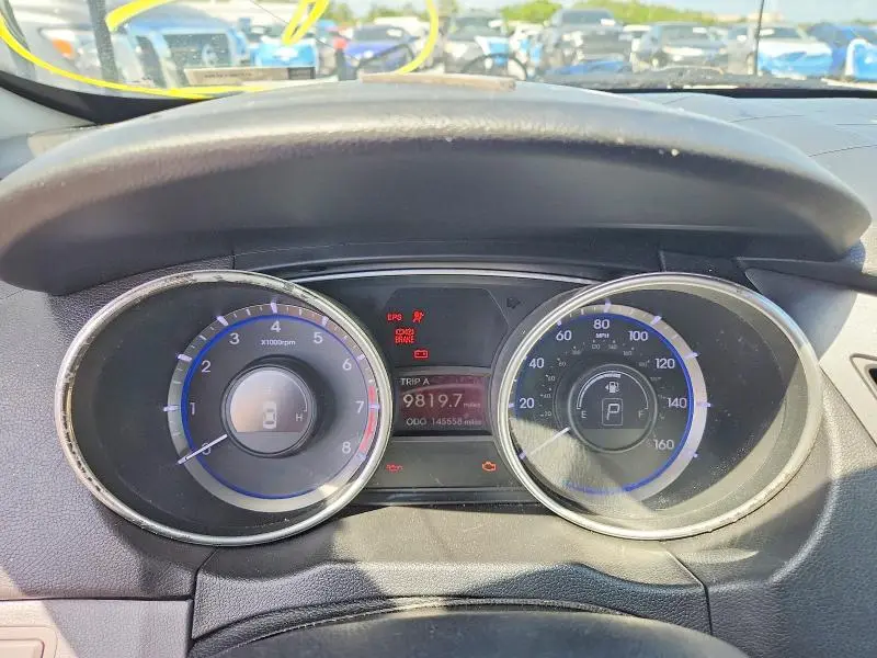 2011 HYUNDAI SONATA GLS  