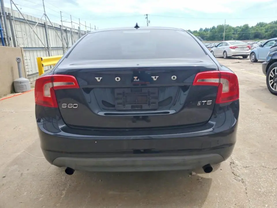 2012 VOLVO S60 T5  