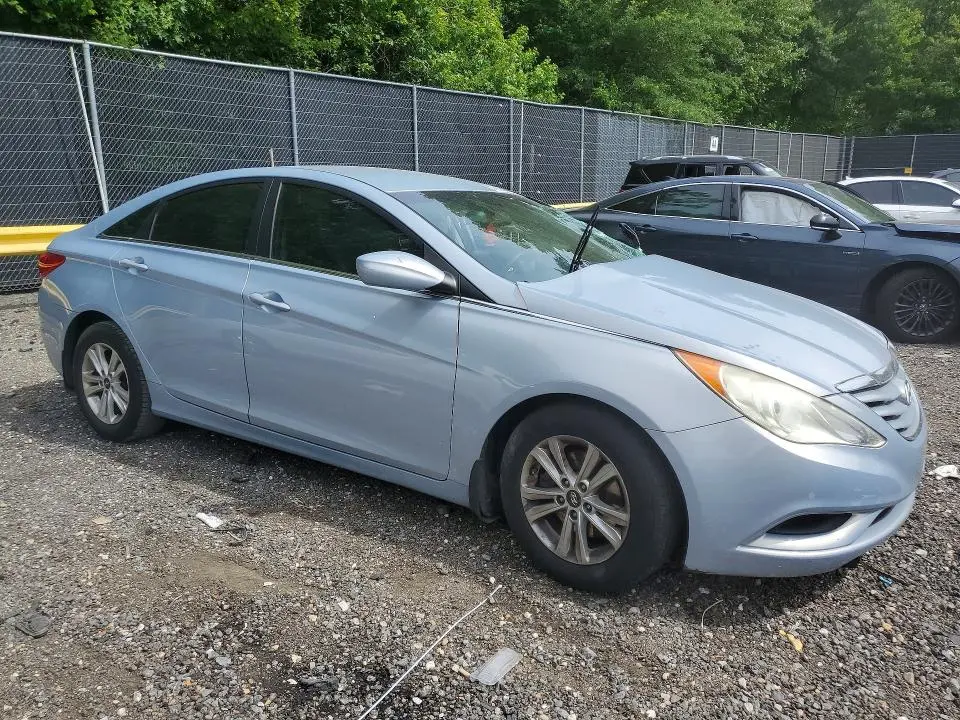 2012 HYUNDAI SONATA GLS  