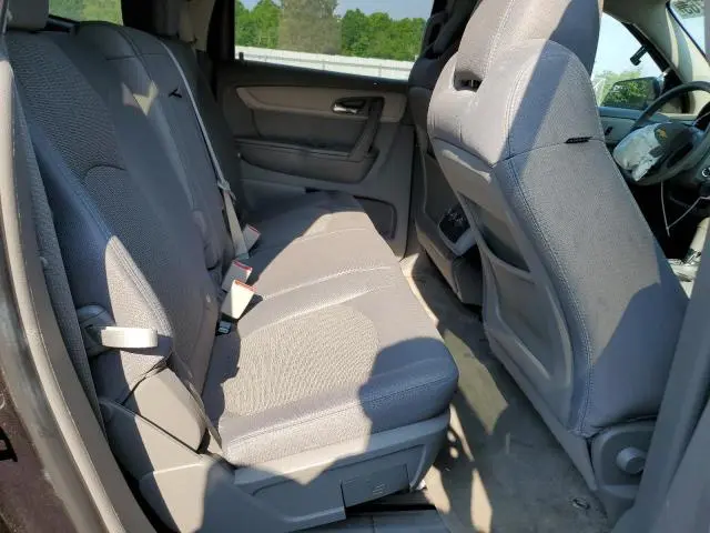 2013 CHEVROLET TRAVERSE LS  