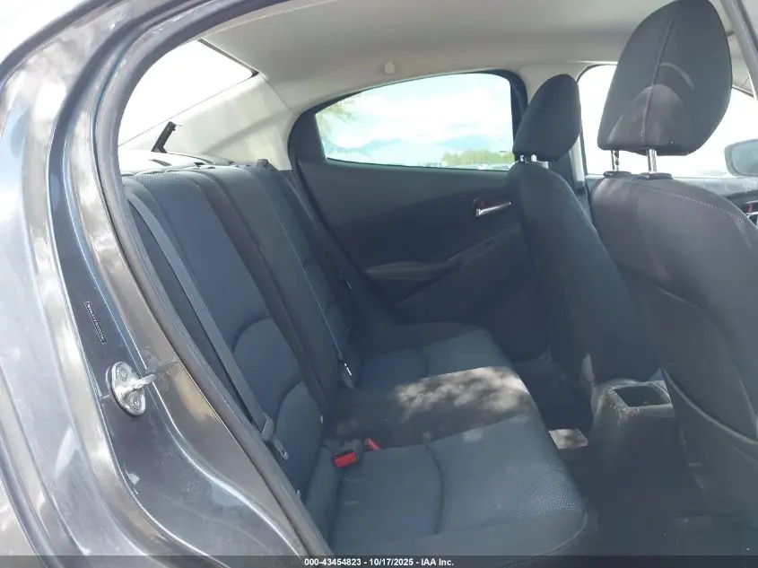 2017 TOYOTA YARIS IA  