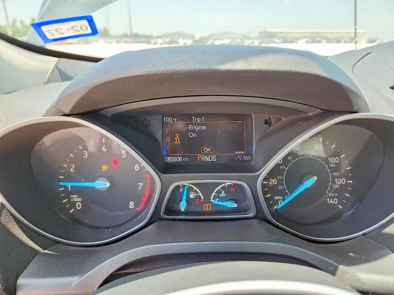 2017 FORD ESCAPE SE  