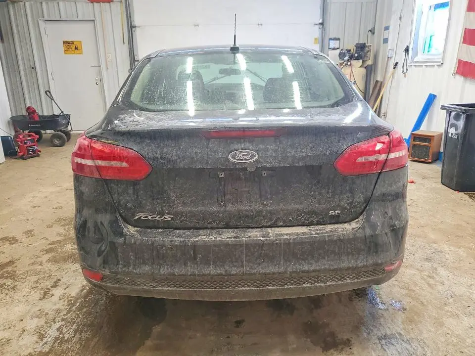 2017 FORD FOCUS SE  