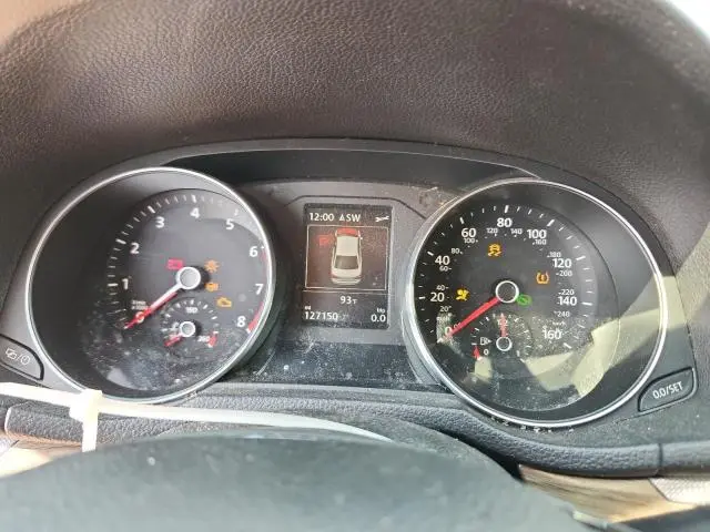 2018 VOLKSWAGEN PASSAT SE