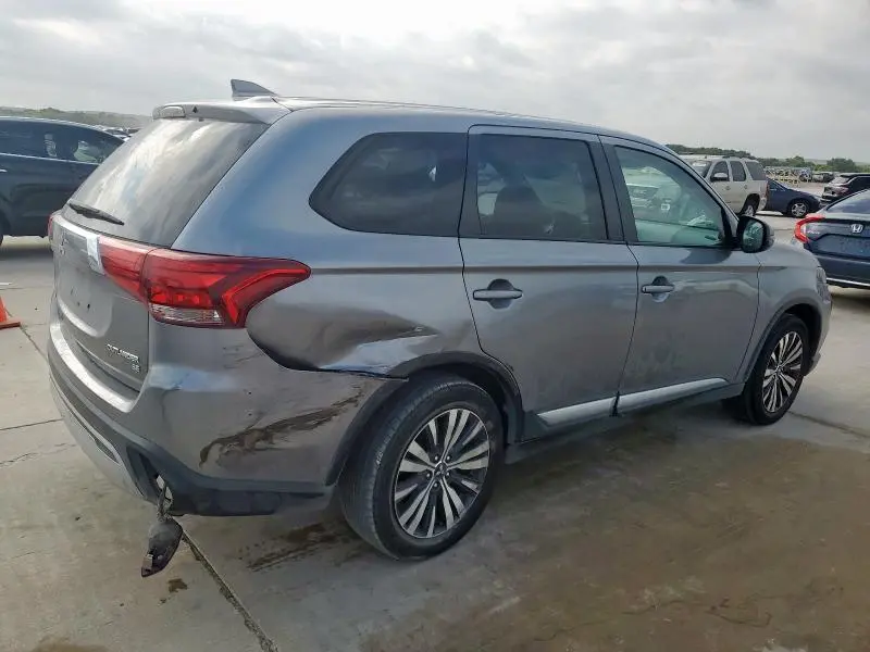 2019 MITSUBISHI OUTLANDER SE  
