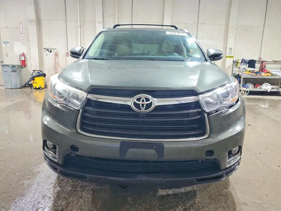 2015 TOYOTA HIGHLANDER LIMITED  