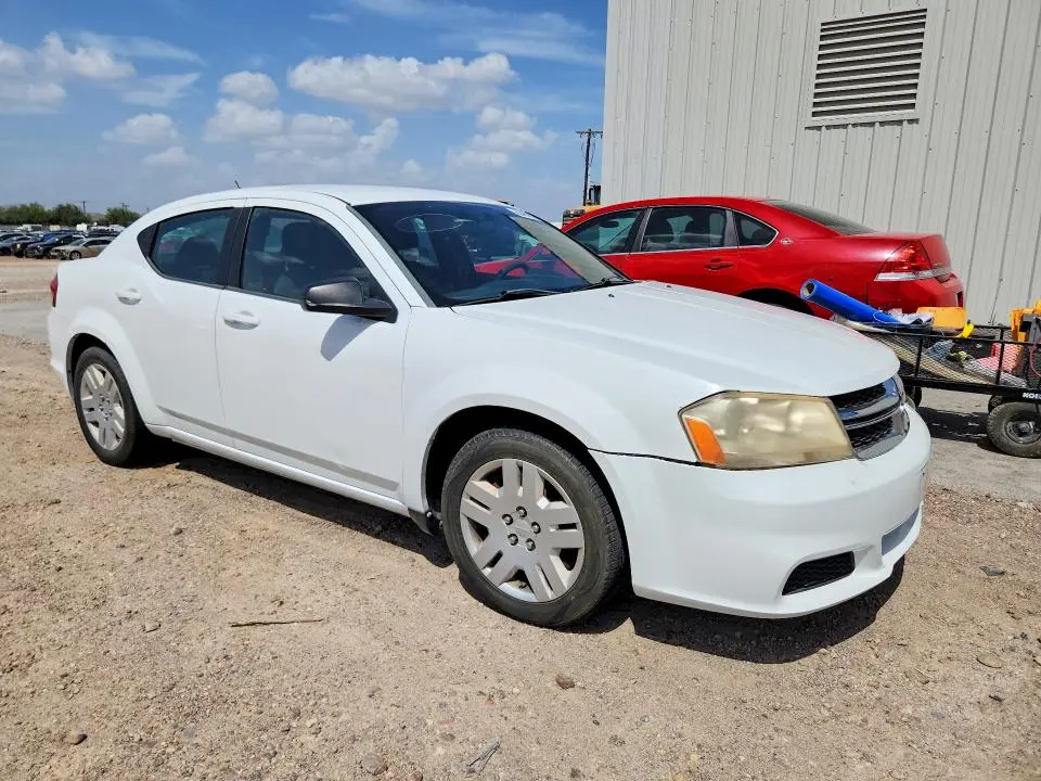 2013 DODGE AVENGER SE  
