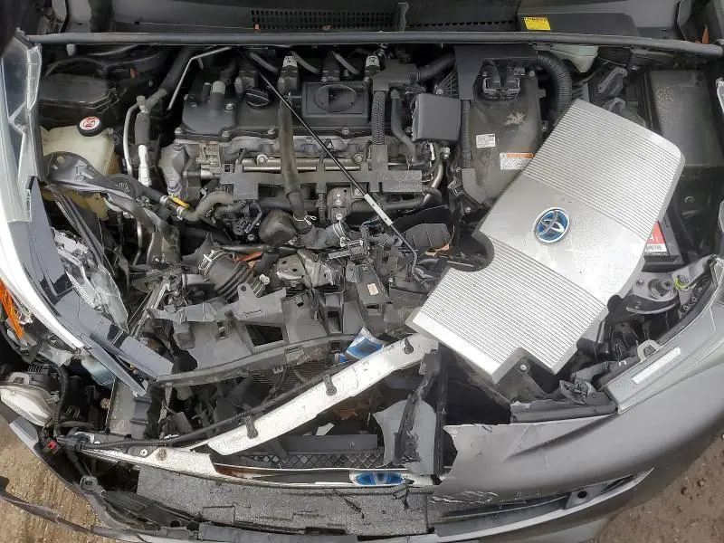 2018 TOYOTA PRIUS FOUR TOURING  