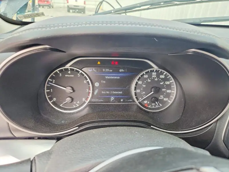 2021 NISSAN MAXIMA SV  