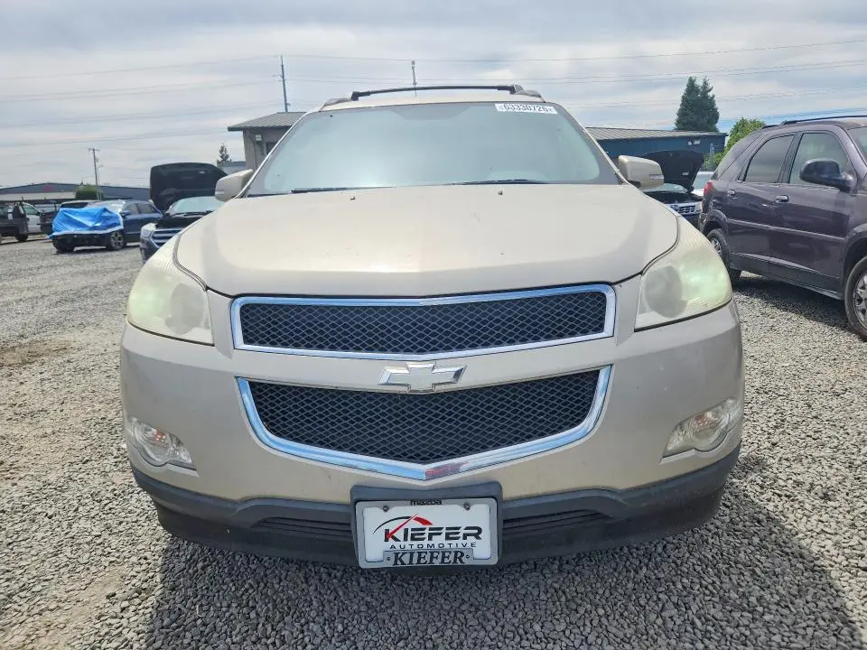 2011 CHEVROLET TRAVERSE LT  
