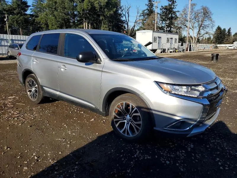 2018 MITSUBISHI OUTLANDER ES  