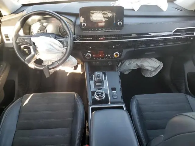 2024 MITSUBISHI OUTLANDER SE  