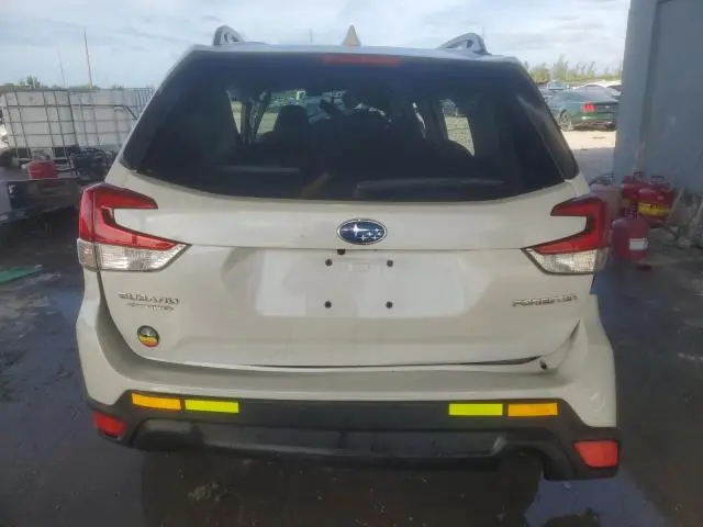 2022 SUBARU FORESTER LIMITED  