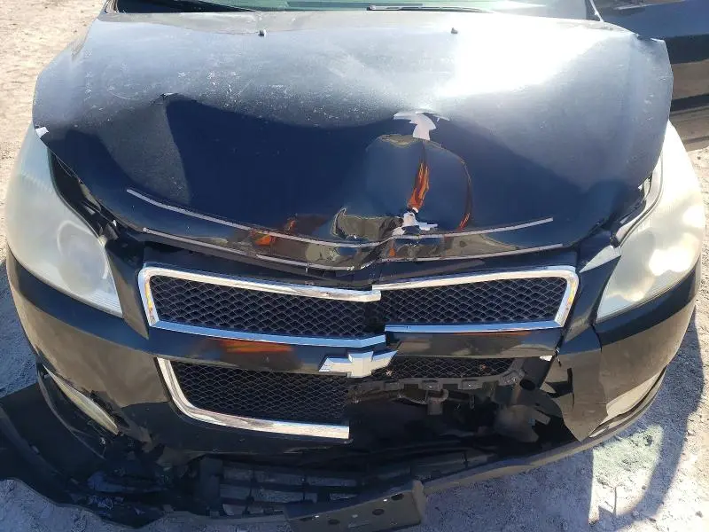 2011 CHEVROLET TRAVERSE LT  