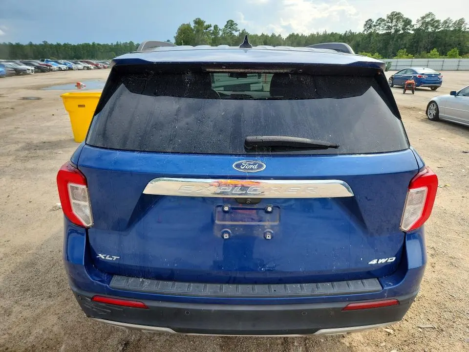 2022 FORD EXPLORER XLT  