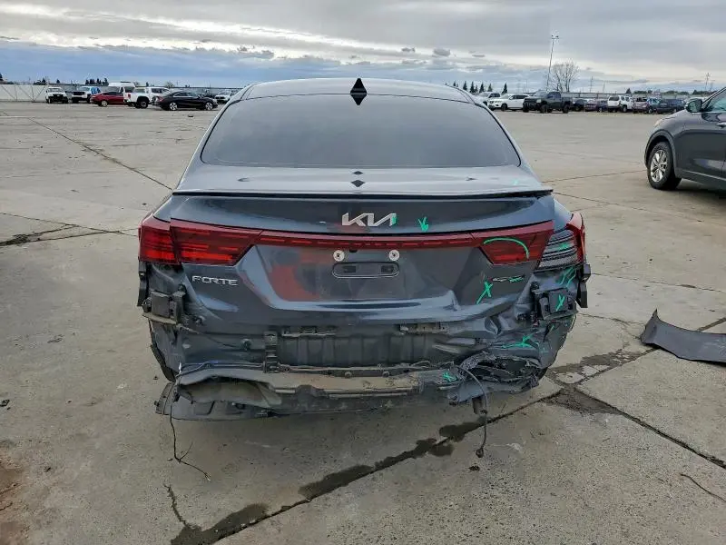 2023 KIA FORTE GT LINE  