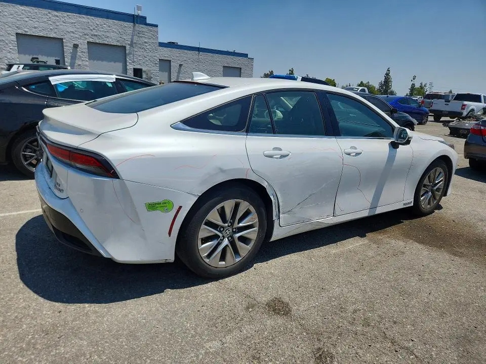 2023 TOYOTA MIRAI XLE  