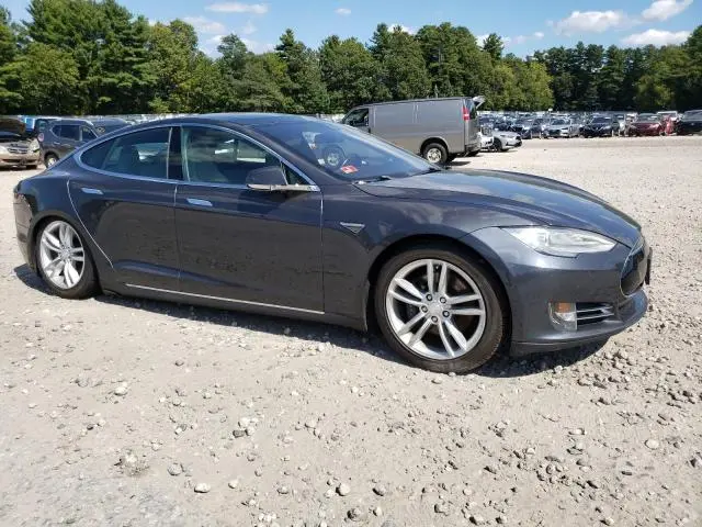 2015 TESLA MODEL S   