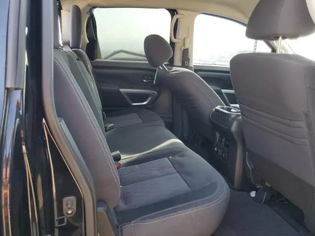 2021 NISSAN TITAN SV  