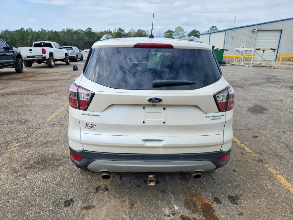2017 FORD ESCAPE TITANIUM  