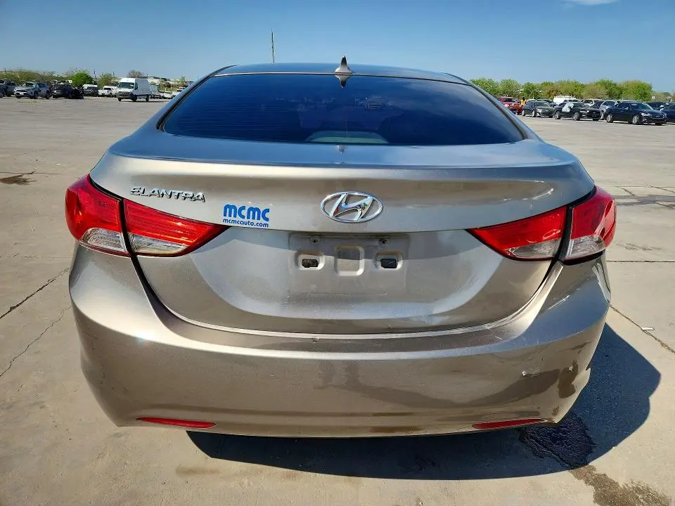 2013 HYUNDAI ELANTRA GLS  