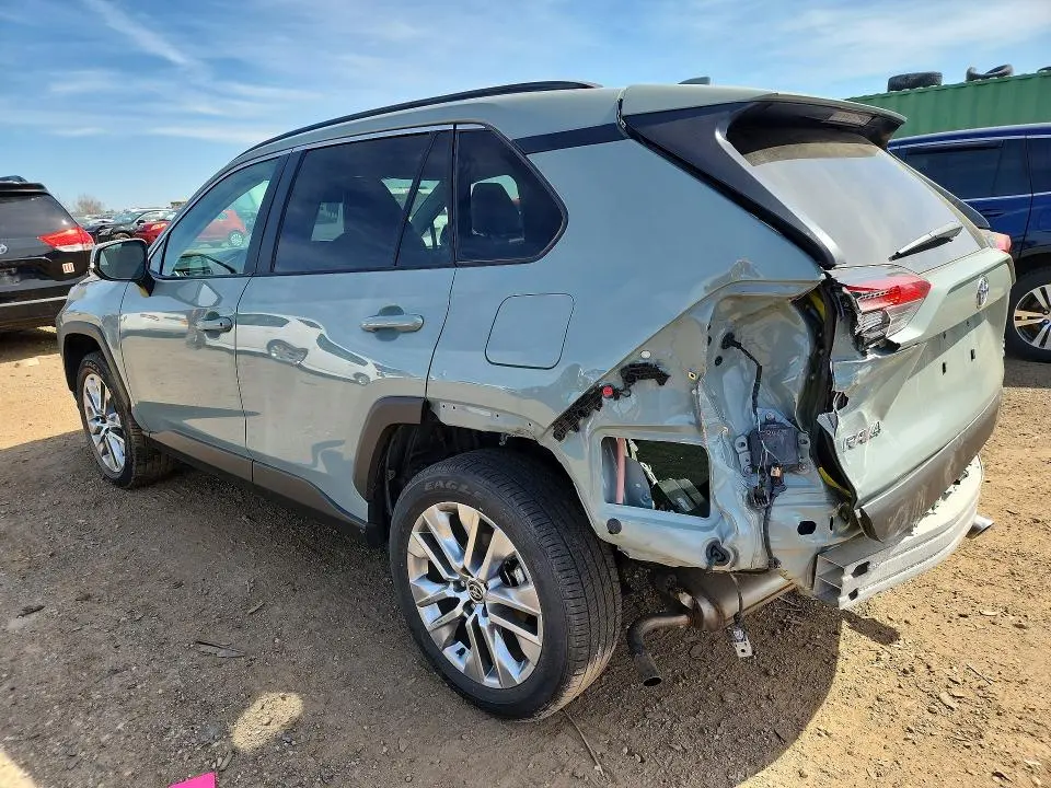2023 TOYOTA RAV4 XLE PREMIUM  
