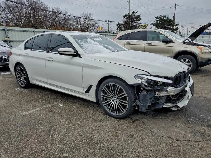 2019 BMW 530E   