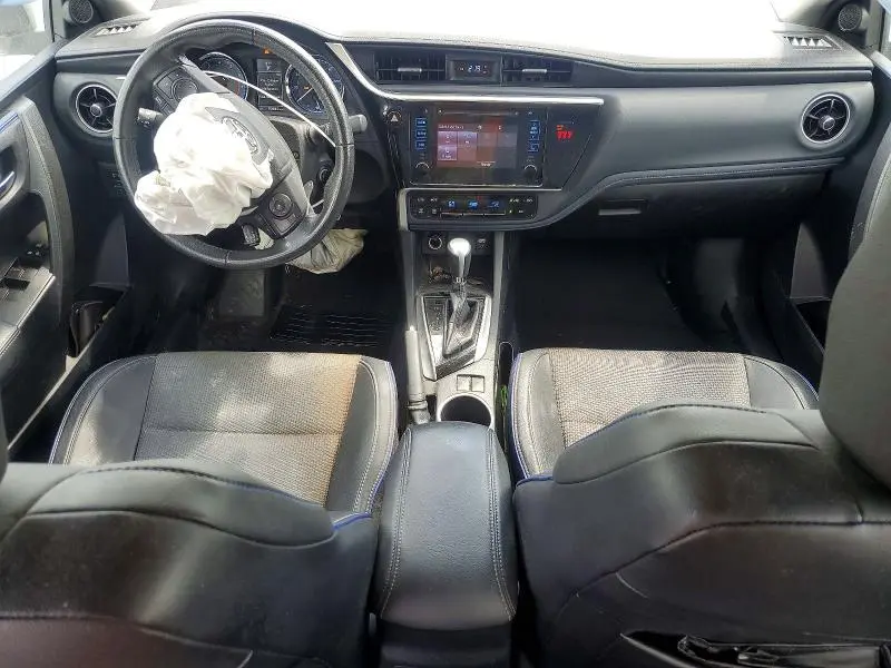 2018 TOYOTA COROLLA SE  