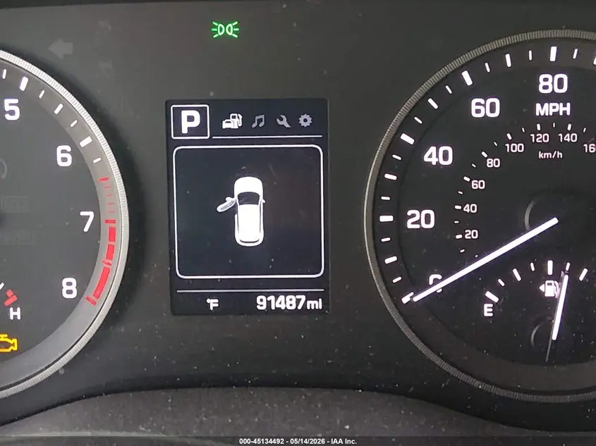 2016 HYUNDAI TUCSON SE
