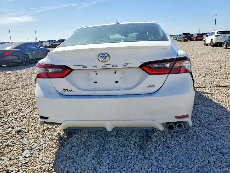2023 TOYOTA CAMRY SE  