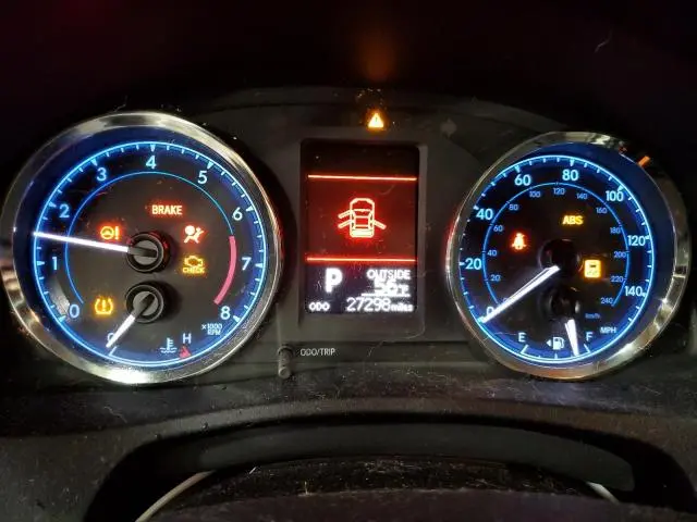 2019 TOYOTA COROLLA L  