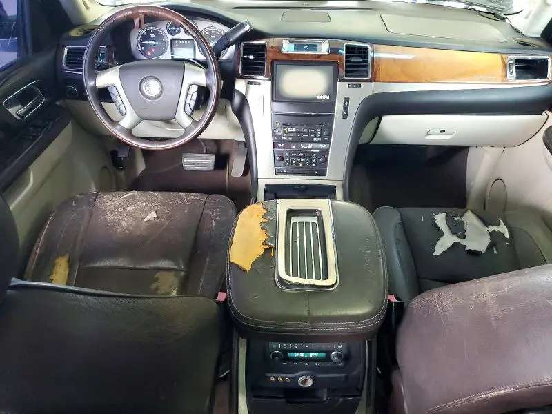 2011 CADILLAC ESCALADE ESV PLATINUM  
