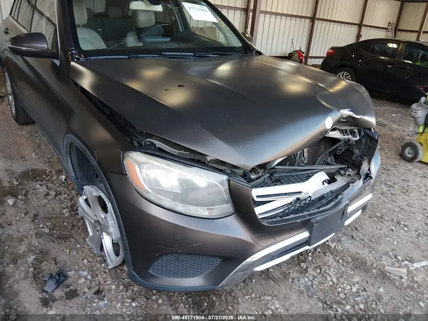 2016 MERCEDES-BENZ GLC 300  