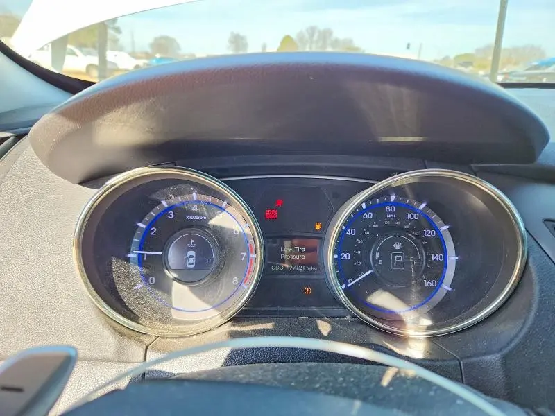 2013 HYUNDAI SONATA SE  