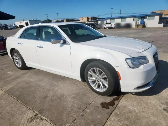 2016 CHRYSLER 300C   