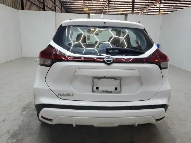 2022 NISSAN KICKS S