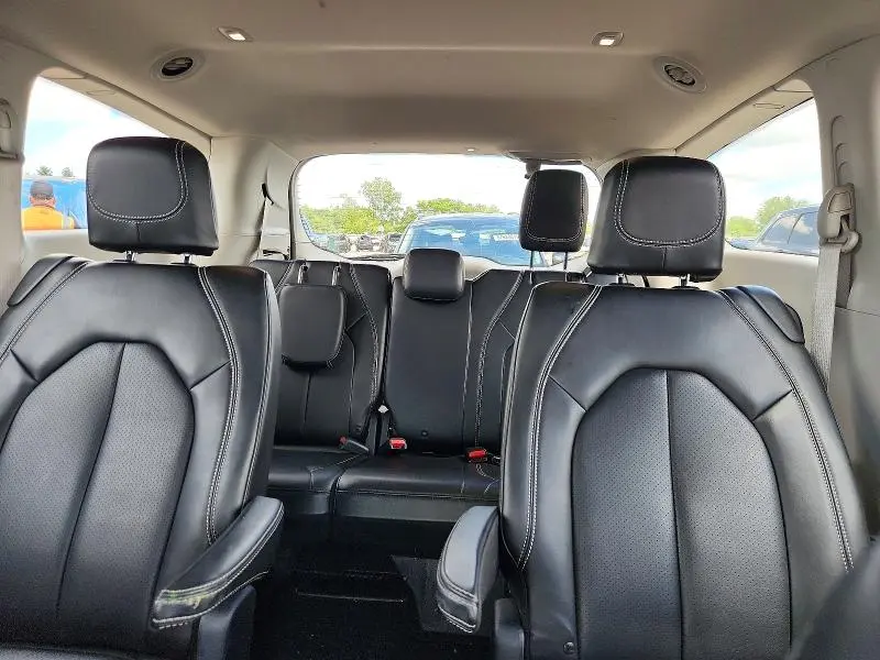2020 CHRYSLER VOYAGER LXI  