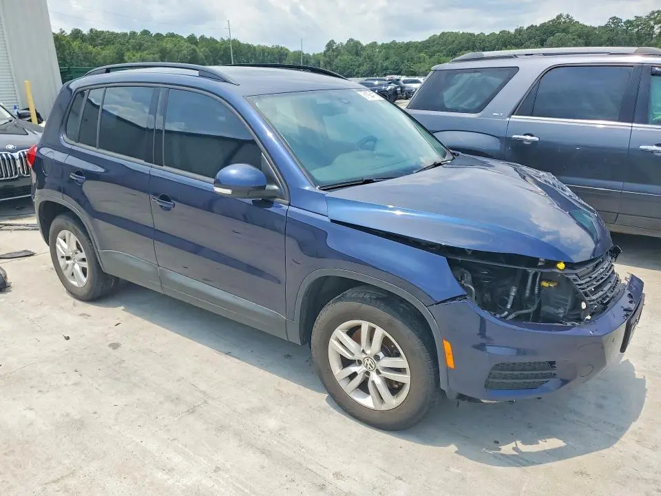 2016 VOLKSWAGEN TIGUAN S  