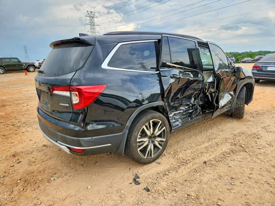 2021 HONDA PILOT SE  