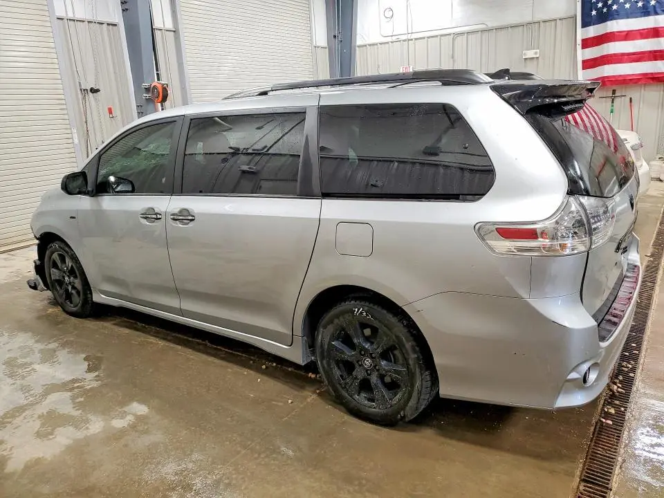 2020 TOYOTA SIENNA SE 7-PASSENGER  