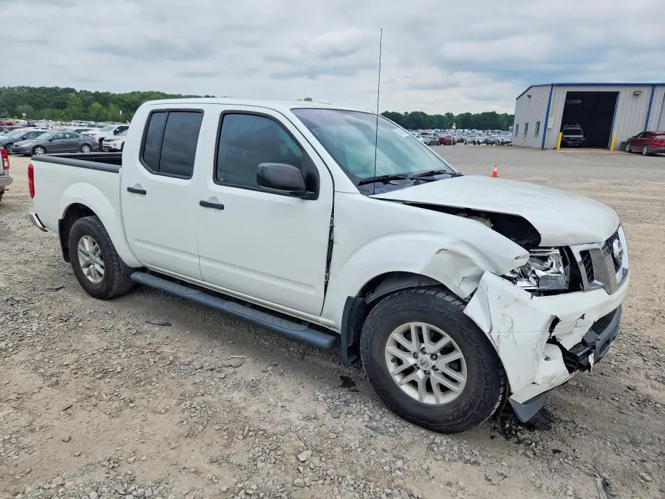 2018 NISSAN FRONTIER SV  
