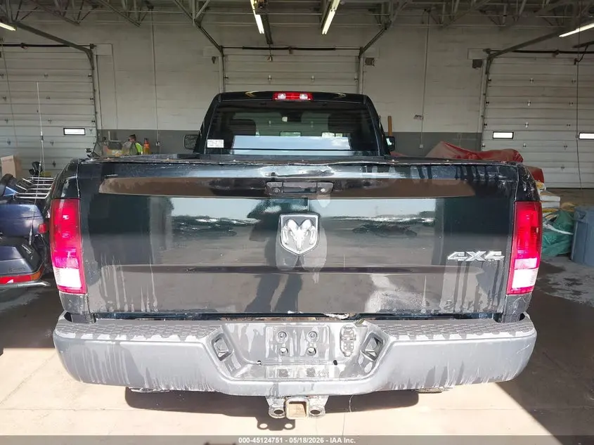 2018 RAM 2500 TRADESMAN  4X4 8' BOX