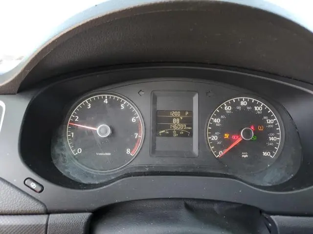 2011 VOLKSWAGEN JETTA SE  