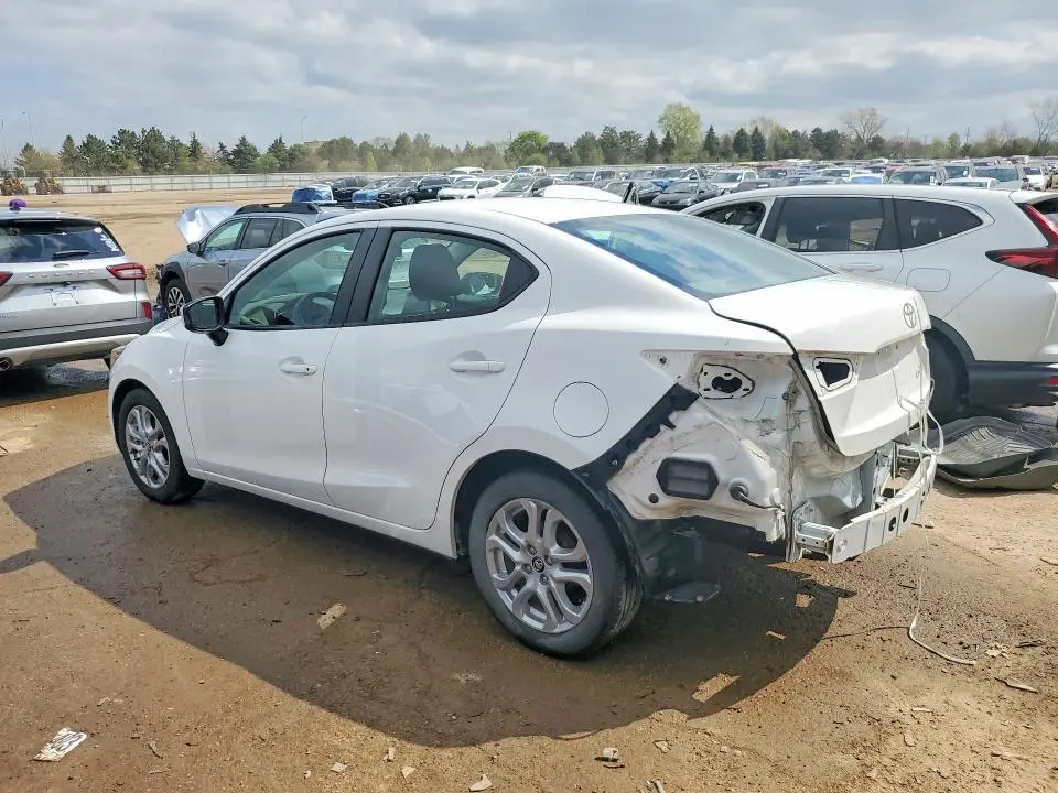 2018 TOYOTA YARIS IA BASE  